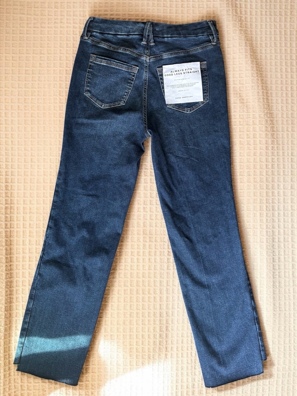 Good American Always Fits Good Legs Straight Curved Step Hem 6-12 NWT - Picture 3 of 7